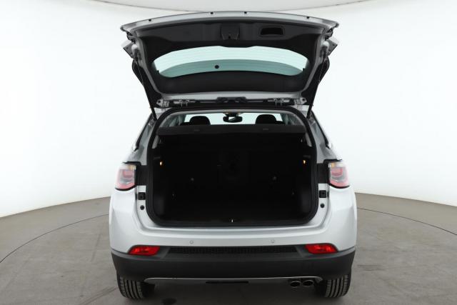 Jeep Compass image 1