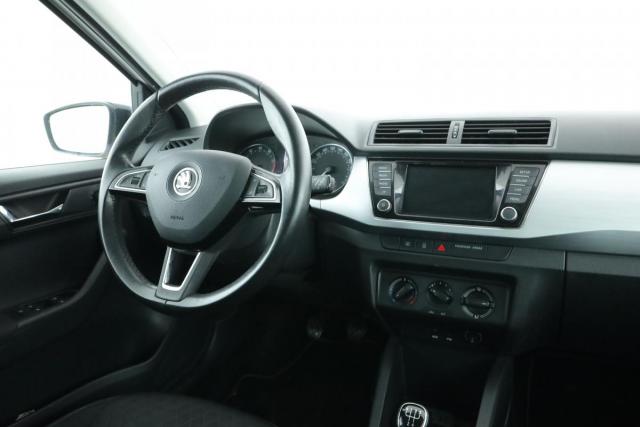 Skoda Fabia image 8