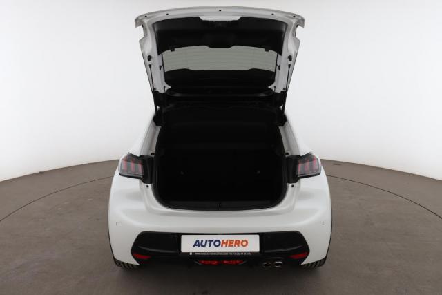 Peugeot 208 image 9