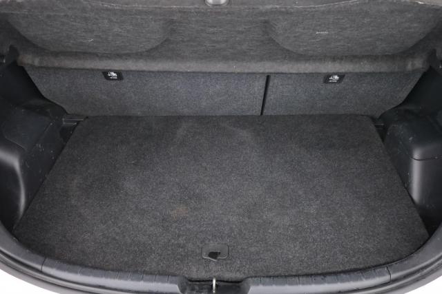 Toyota Yaris image 4