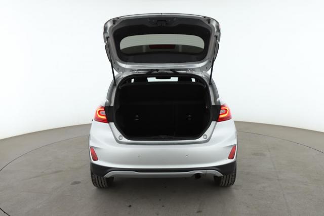 Ford Fiesta image 9