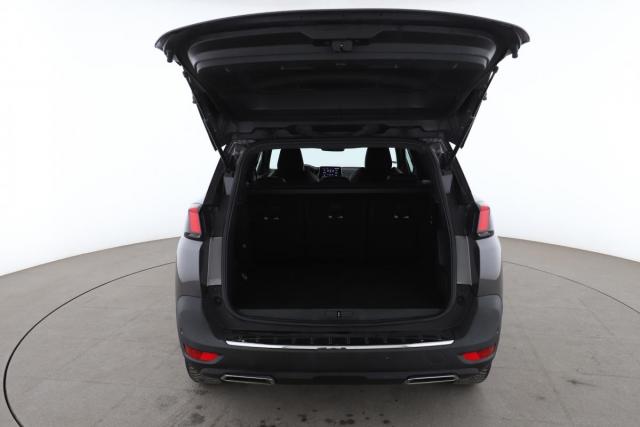 Peugeot 5008 image 2