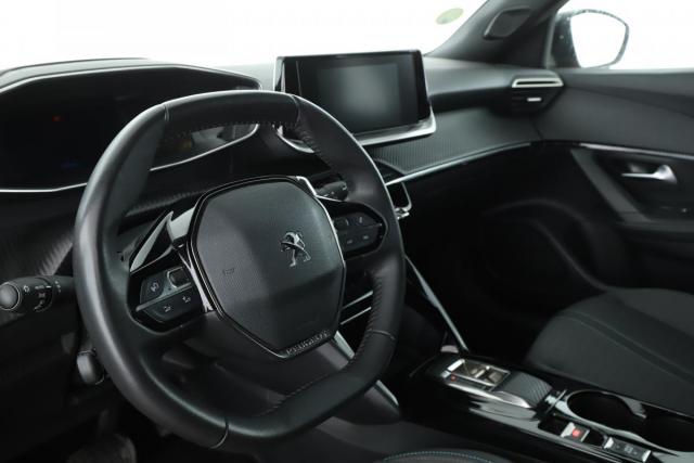 Peugeot 2008 image 6