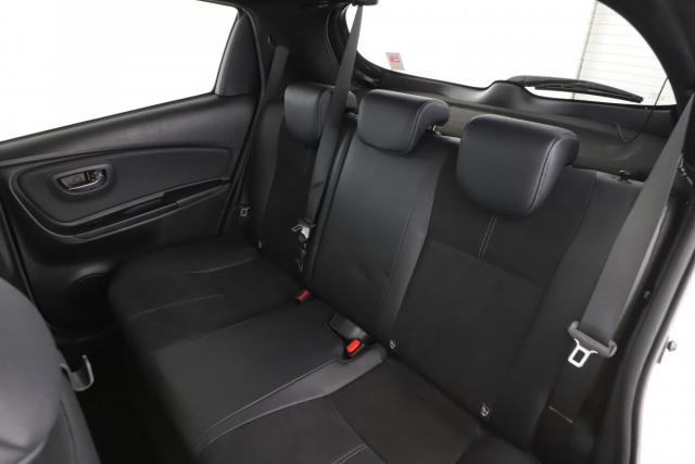 Toyota Yaris image 8