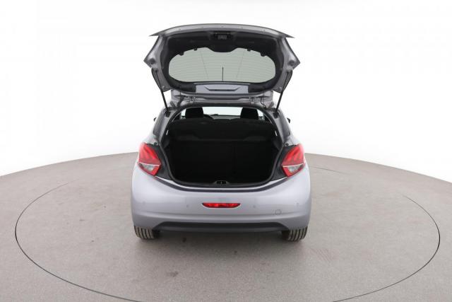 Peugeot 208 image 6