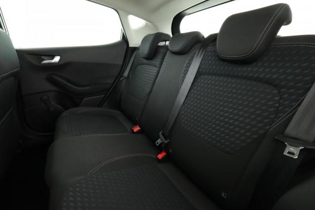 Ford Fiesta image 7