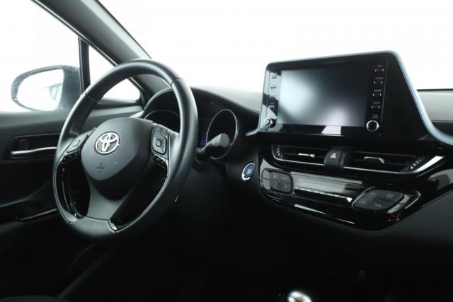 Toyota C-Hr image 2