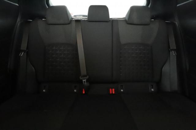 Toyota C-Hr image 7