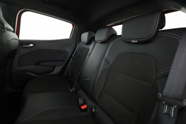 Renault Clio image 9