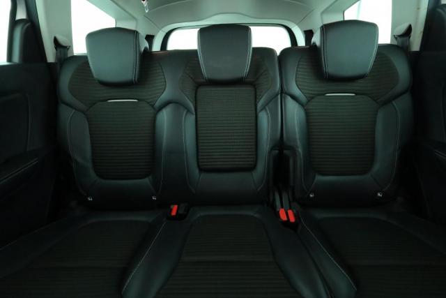 Renault Grand Scénic image 2