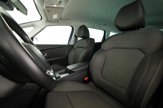 Renault Grand Scénic image 9
