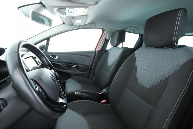 Renault Clio Estate image 7