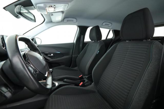 Peugeot 2008 image 2