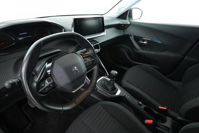 Peugeot 2008 image 7