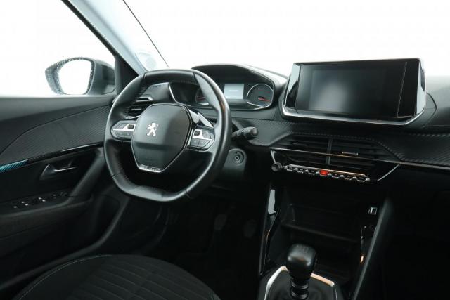 Peugeot 2008 image 1