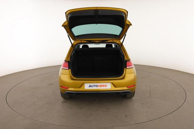 Volkswagen Golf image 1