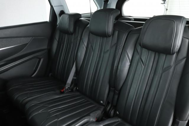 Peugeot 5008 image 4