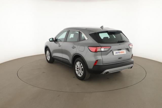 Ford Kuga image 8