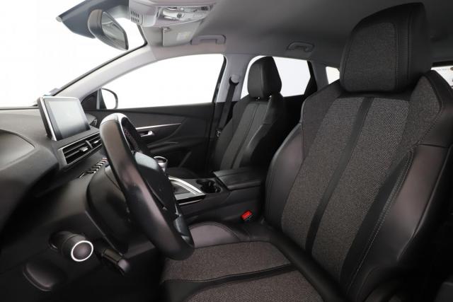 Peugeot 3008 image 9