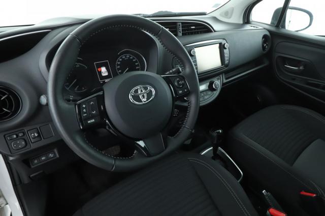 Toyota Yaris image 2