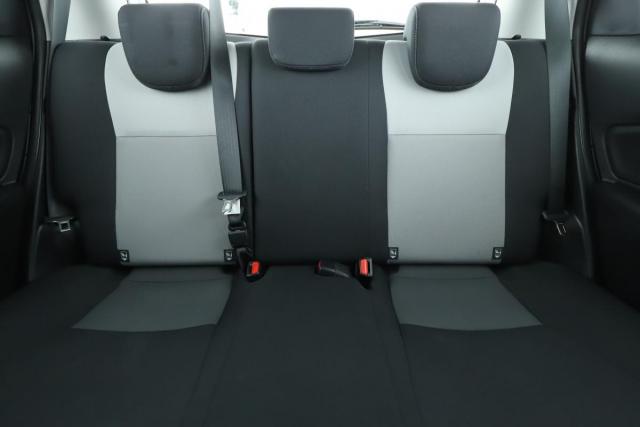 Toyota Yaris image 3