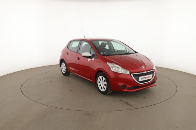 Peugeot 208 image 1