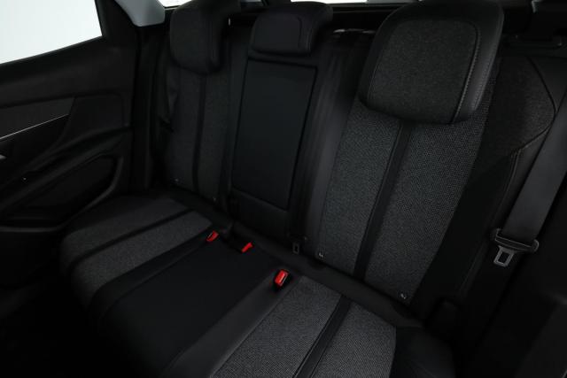 Peugeot 3008 image 6
