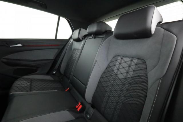 Volkswagen Golf image 7