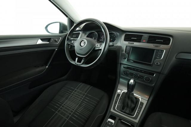 Volkswagen Golf image 1