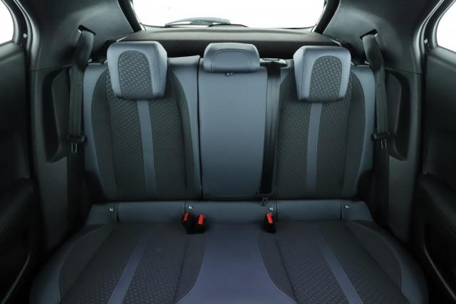 Peugeot 2008 image 5