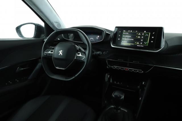 Peugeot 2008 image 2