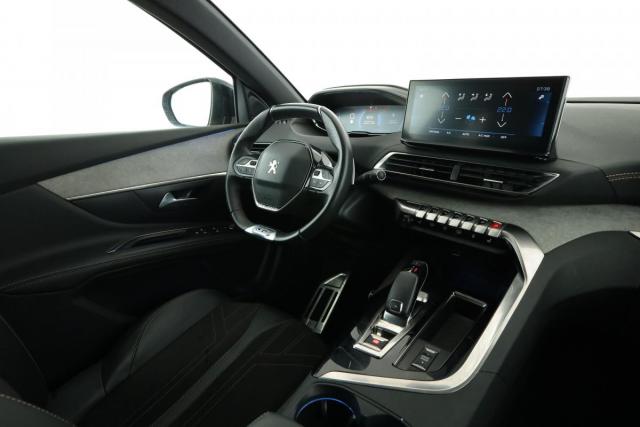 Peugeot 5008 image 2