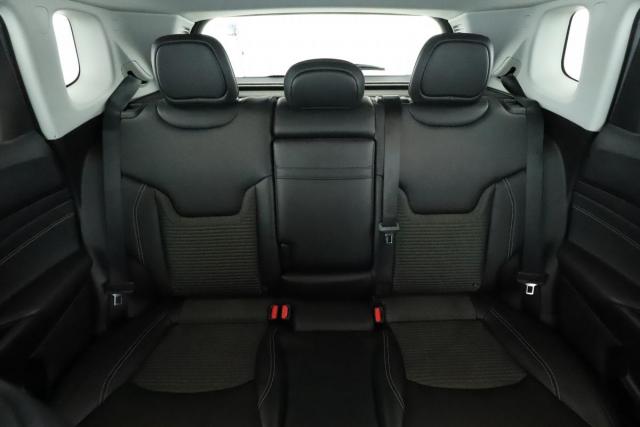 Jeep Compass image 9