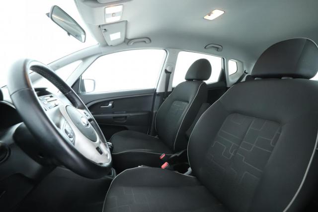 Kia Venga image 1