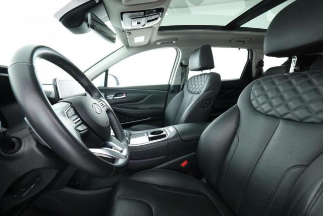 Hyundai Santa Fe image 3