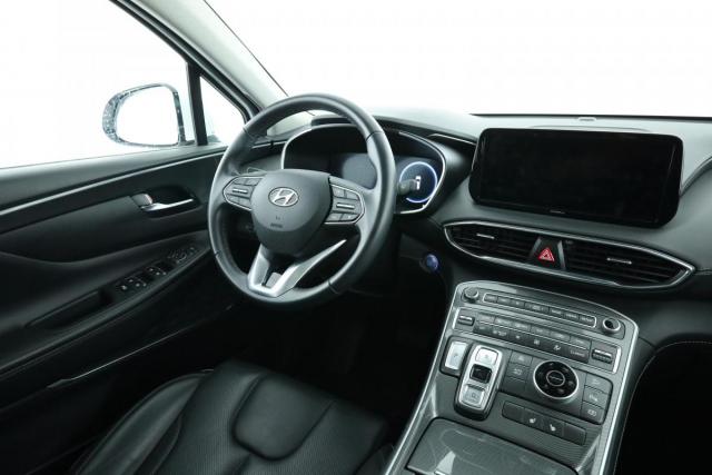 Hyundai Santa Fe image 2