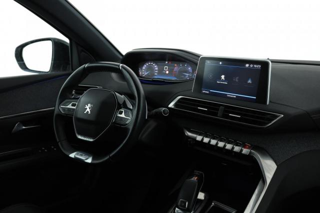 Peugeot 3008 image 2