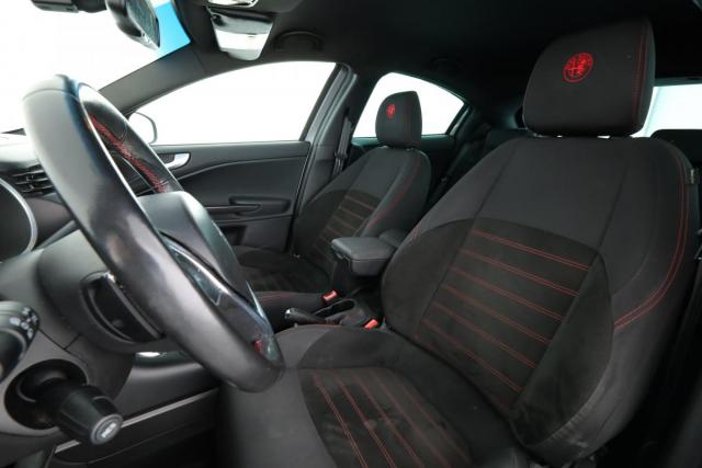 Alfa Romeo Giulietta image 9