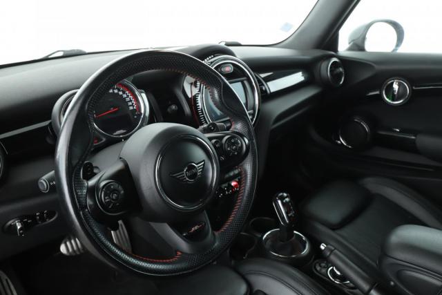 Mini Cabrio image 1