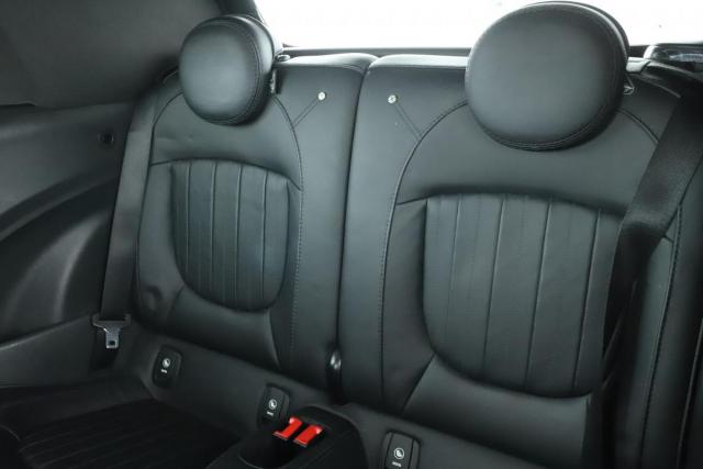 Mini Cabrio image 7