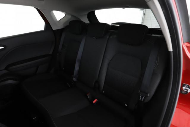 Renault Captur image 2