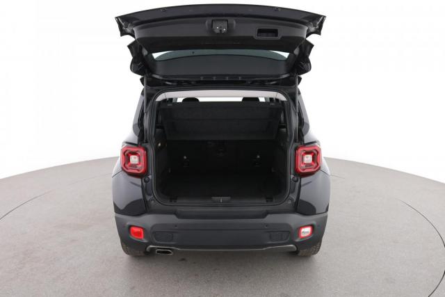 Jeep Renegade image 9