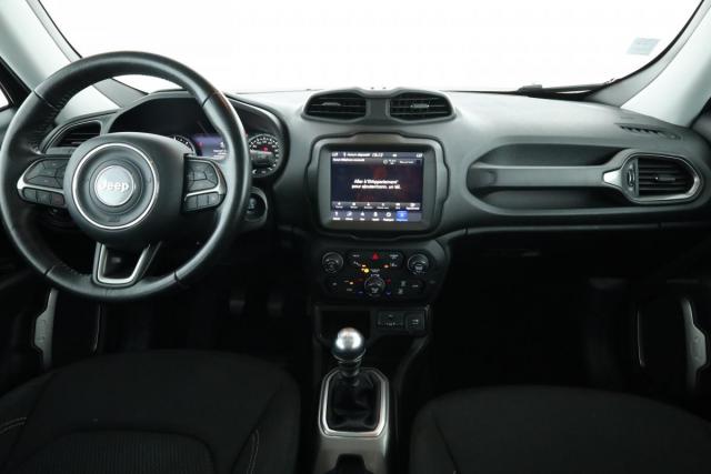 Jeep Renegade image 2