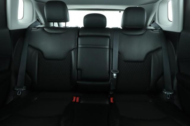 Jeep Compass image 7