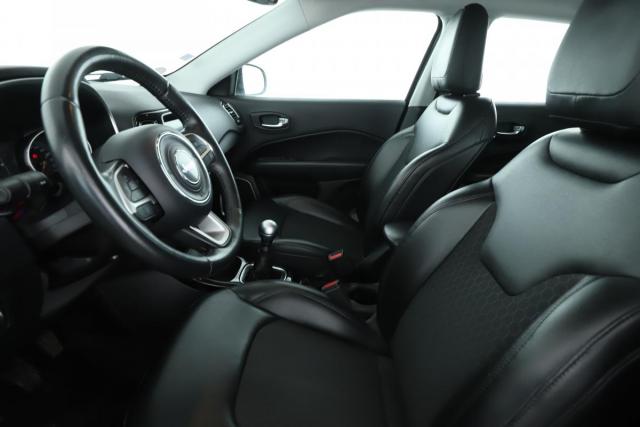 Jeep Compass image 1