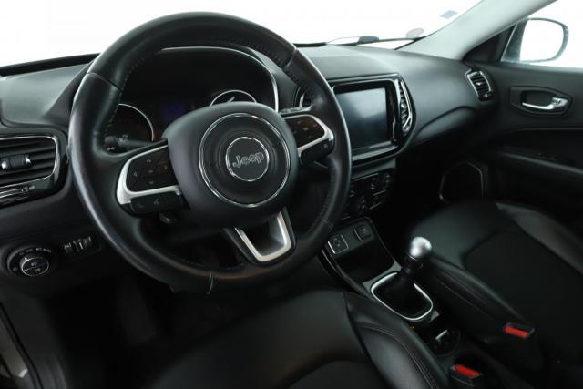 Jeep Compass image 6