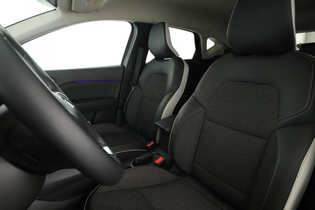 Renault Captur image 8