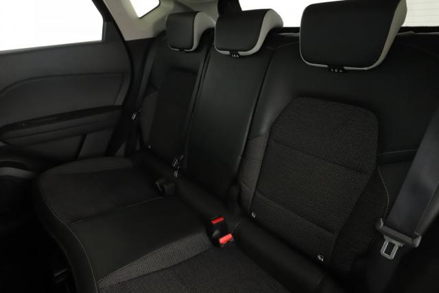 Renault Captur image 2
