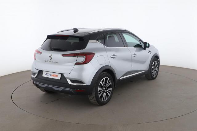 Renault Captur image 8