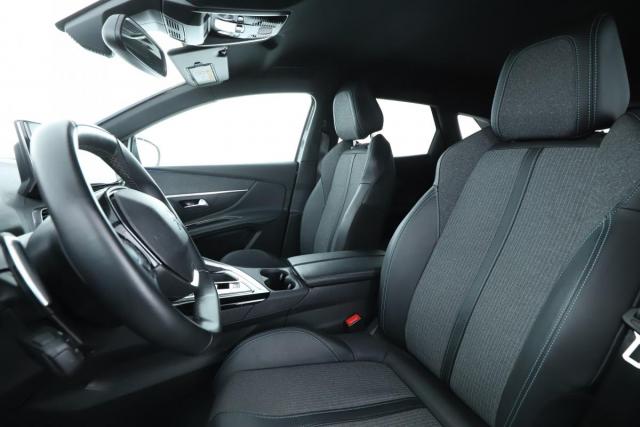 Peugeot 3008 image 6